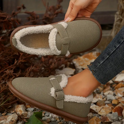 Nora™ - Plush Slip-On Bekväma Tofflor