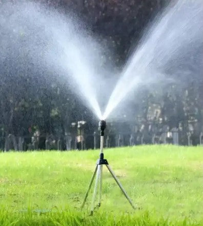 Tripod Sprinkler™ - 360° roterande stativ har sprinkler